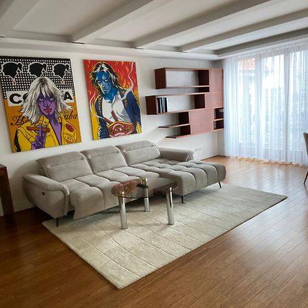 Old Town Apartment Bratislava Bagian luar foto