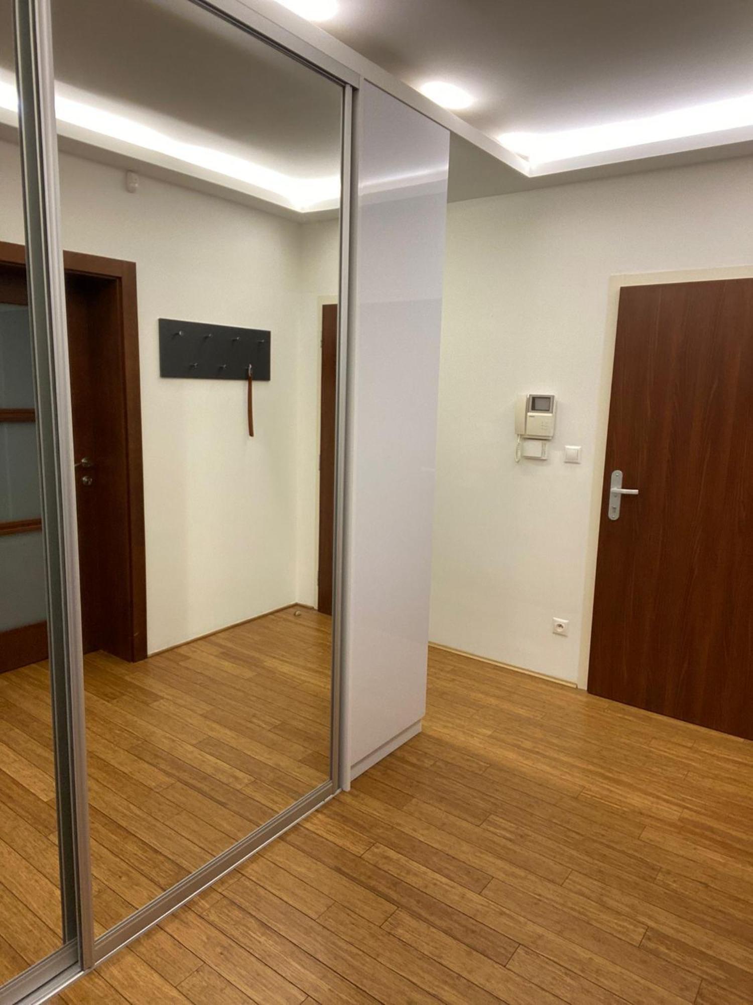 Old Town Apartment Bratislava Bagian luar foto