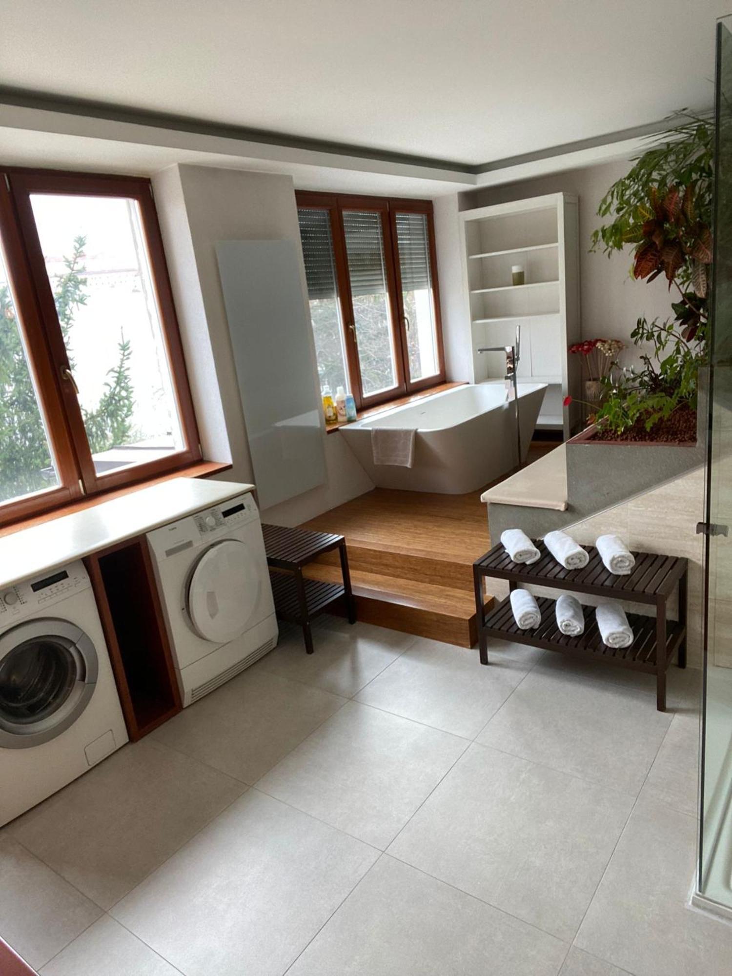 Old Town Apartment Bratislava Bagian luar foto