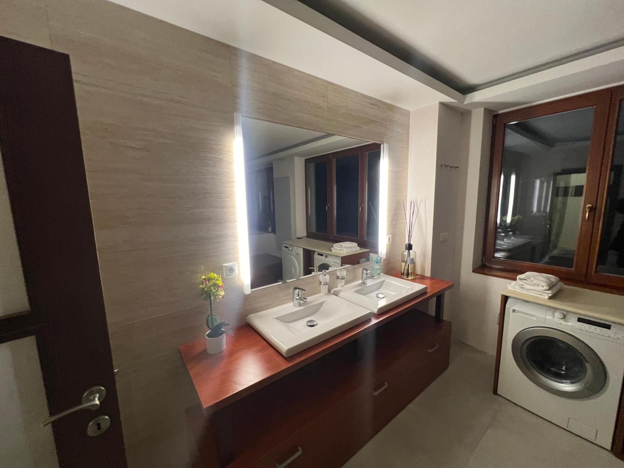 Old Town Apartment Bratislava Bagian luar foto